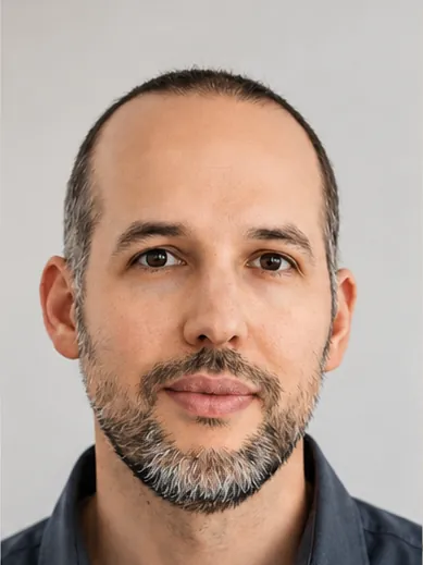 Mirkan Glanz — Ihr Ansprechpartner für Entwicklung und Deployment bei blindwerk