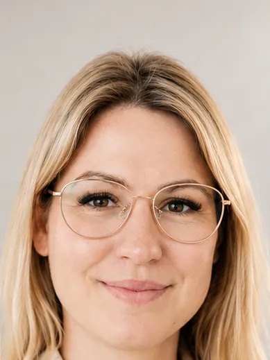 Nikola Zeinert — Ihre Ansprechpartnerin Kliniken bei blindwerk